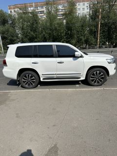 SUV или внедорожник Toyota Land Cruiser 2012 года, 2600000 рублей, Челябинск