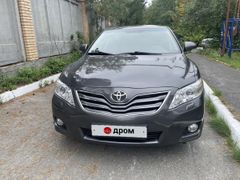 Седан Toyota Camry 2010 года, 2050000 рублей, Сургут