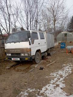 Бортовой грузовик Toyota Dyna 1990 года, 400000 рублей, Зея