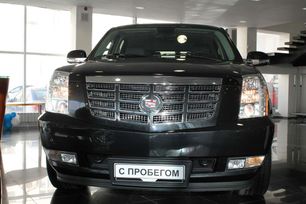 SUV   Cadillac Escalade 2011 , 2300000 , 