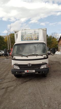 Фургон Hino 300 2009 года, 1980000 рублей, Хабаровск