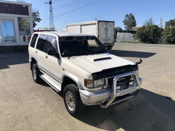 SUV   Isuzu Bighorn 1998 , 560000 , 