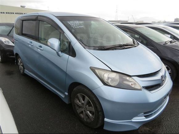    Honda Freed 2010 , 945000 , 