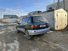 Минивэн или однообъемник Toyota Ipsum 1989 года, 200000 рублей, Якутск