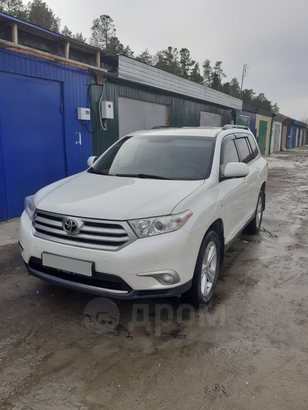 SUV   Toyota Highlander 2012 , 1360000 , 