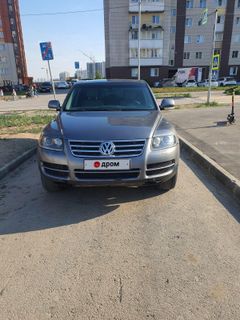 SUV или внедорожник Volkswagen Touareg 2006 года, 980000 рублей, Новосибирск