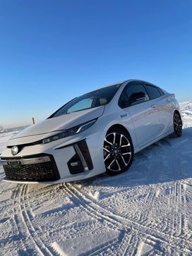 Лифтбек Toyota Prius PHV 2018 года, 2299000 рублей, Иркутск