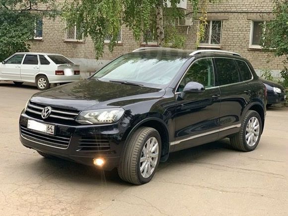 SUV   Volkswagen Touareg 2013 , 1700000 , 