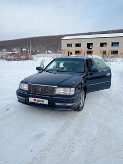 Седан Toyota Crown 1999 года, 650000 рублей, Арсеньев