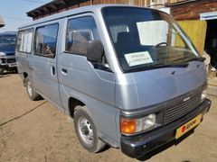Минивэн или однообъемник Nissan Urvan 1989 года, 320000 рублей, Улан-Удэ