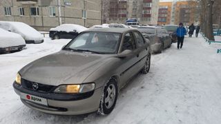 Седан Opel Vectra 1997 года, 179000 рублей, Сургут
