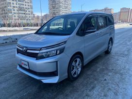    Toyota Voxy 2017 , 2150000 , 