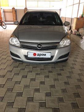  Opel Astra 2010 , 650000 , --