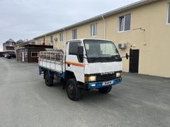 Бортовой грузовик Mitsubishi Canter 1987 года, 1300000 рублей, Находка