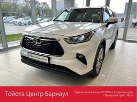 SUV или внедорожник Toyota Highlander 2023 года, 9790000 рублей, Барнаул