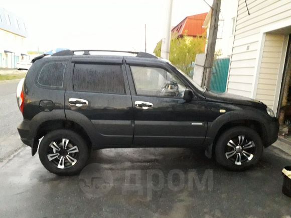 SUV   Chevrolet Niva 2010 , 200000 , -