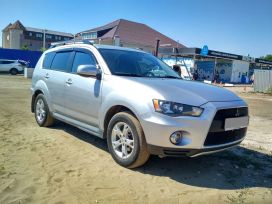 SUV   Mitsubishi Outlander 2011 , 660000 , 