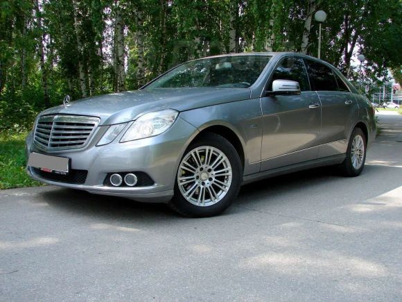  Mercedes-Benz E-Class 2010 , 870000 , 