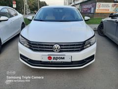Седан Volkswagen Passat 2017 года, 1900000 рублей, Барнаул