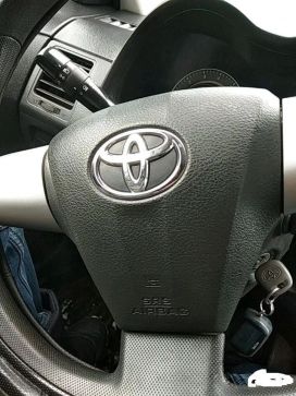  Toyota Corolla 2010 , 585000 , 