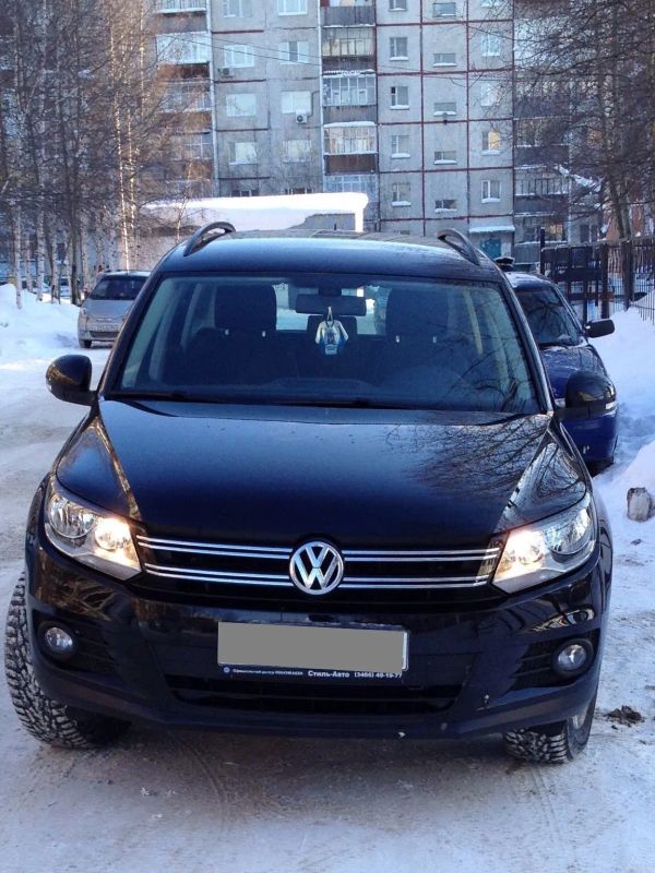 SUV   Volkswagen Tiguan 2013 , 900000 , 