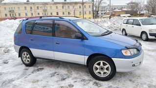 Минивэн или однообъемник Toyota Ipsum 1998 года, 485000 рублей, Хабаровск