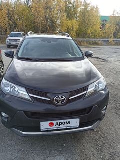 SUV или внедорожник Toyota RAV4 2014 года, 2260000 рублей, Сургут