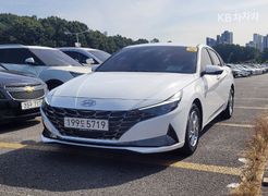 Седан Hyundai Avante 2021 года, 1850000 рублей, Владивосток