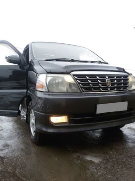    Toyota Grand Hiace 2000 , 700000 , 