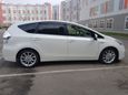    Toyota Prius Alpha 2012 , 970000 , -