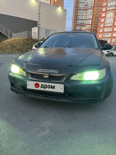 Седан Honda Accord 1999 года, 310000 рублей, Новосибирск