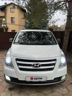 Минивэн или однообъемник Hyundai H1 2013 года, 2080000 рублей, Москва