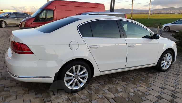  Volkswagen Passat 2012 , 750000 , 