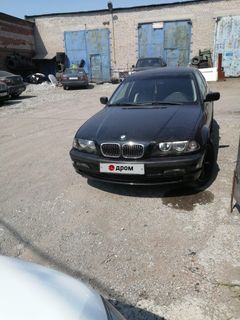 Седан BMW 3-Series 2001 года, 755000 рублей, Екатеринбург