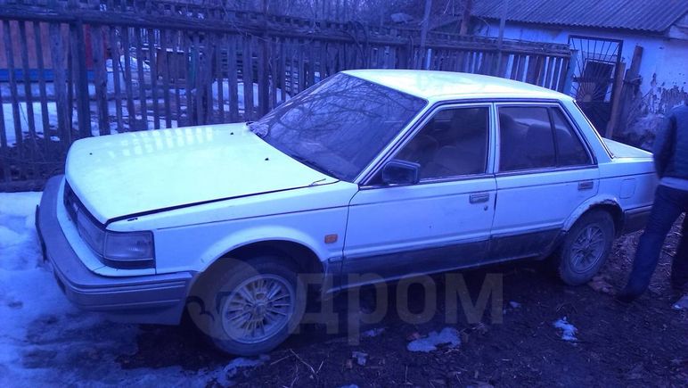  Nissan Bluebird 1988 , 35000 , 