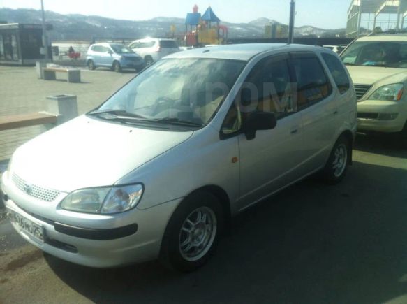    Toyota Corolla Spacio 1997 , 220000 , 