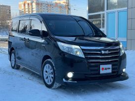 Минивэн или однообъемник Toyota Noah 2015 года, 2030000 рублей, Барнаул