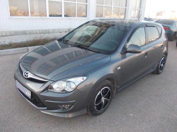  Hyundai i30 2011 , 450000 , 