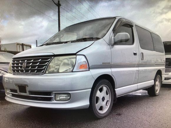    Toyota Grand Hiace 2001 , 260000 , 