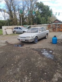 Седан Toyota Carina 1992 года, 105000 рублей, Уссурийск