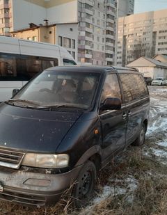 Минивэн или однообъемник Nissan Largo 1995 года, 195000 рублей, Барнаул