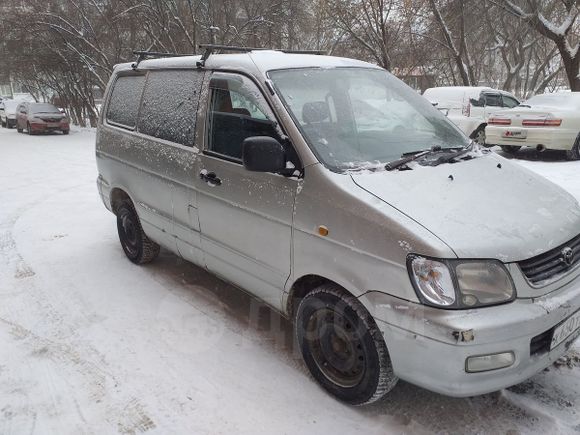    Toyota Town Ace 2000 , 215000 , 
