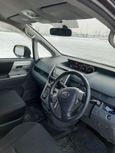    Toyota Voxy 2008 , 750000 , 