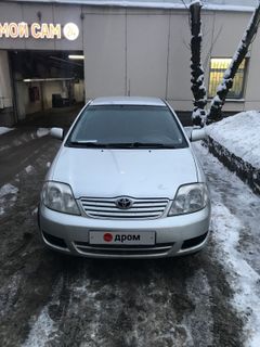Седан Toyota Corolla 2005 года, 580000 рублей, Москва