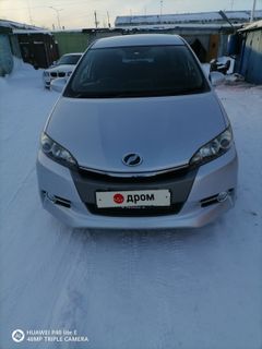 Минивэн или однообъемник Toyota Wish 2013 года, 1600000 рублей, Губкинский