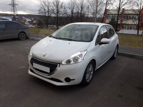  Peugeot 208 2013 , 450000 , 