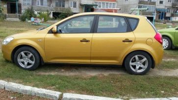  Kia Ceed 2007 , 370000 , 