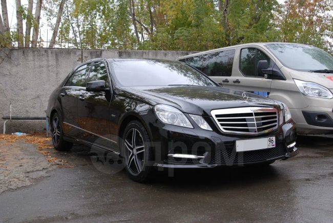  Mercedes-Benz E-Class 2012 , 2200000 , 