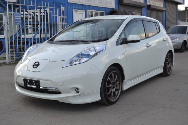  Nissan Leaf 2012 , 575000 , 