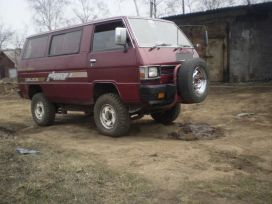    Mitsubishi Delica 1985 , 160000 , 